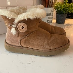 Ugh Bailey Mini Boots